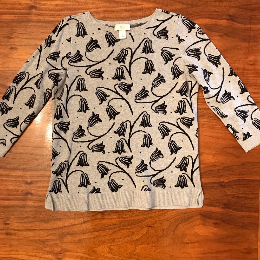 Nearly new Ann Taylor Loft lightweight casual sweater grey and black